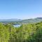 Hiawassee Getaway with Deck, Mountain and Lake Views! - Хайавасси