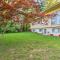 Contemporary Cincinnati Apt with WiFi, Near Kenwood!