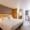 Sure Hotel by Best Western Plaisir - 布雷西尔