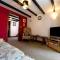 Pass the Keys Cosy 3 Bedroom Barn Conversion with pool - Tregaron