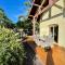 Ferienhaus mit beheiztem Pool in Claouey