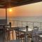 SeaRock Rooms and Suites