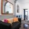 Large House, sleeps 10 with incredible sea views