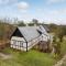 4 Bedroom Stunning Home In Knebel