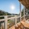 A Wave From It All by Oak Island Accommodations - أوك آيلاند