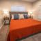 NEW The Drover by USAO - King Bed - SmartTV - Quiet Street!