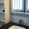 Executive 2 bdrm home- Fast Wi-Fi- Open Floorpan - Rodeo