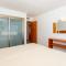 Apartamentos Mar y Playa