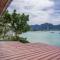 Phi Phi Cozy Seafront Resort - Phi Phi Don