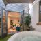 The Holgate Hideaway with Hot Tub