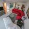 Beautiful penthouse condo with stunning views of both ocean and city