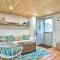 Walk to Beach Bright and Cozy Cape Cod Studio!
