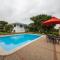 Finca privada exclusiva con piscina y jacuzzi Ideal para grupos y celebraciones en Montenegro