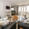 Nantucket Cottage - Part of the The Bay Filey Holiday Village with pool, gym and direct beach access, pub, restaurant, tennis and meadows walks