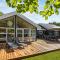 Stunning Home In Aakirkeby With Wifi