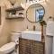 Ideally Located House - 9 Mi From Route 66!