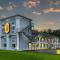 Super 8 by Wyndham Moss Point