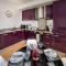 Modern & spacious 2-bed flat with secure parking - Reading