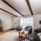 Renovated Bungalow Getaway