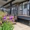 Lovely J Home -Stunning river view cozy two bedroom private suite
