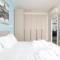 Vittoria Suite, con Jacuzzi - by Host4U