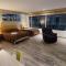 Chicago Suites WTC