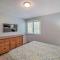 Lovely Condo with Deck, 1 Mi to Wintergreen Resort!
