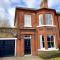 Stylish 4 bed house with parking in central Norwich