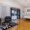 Magical holiday home - Welsby Pde, Bongaree