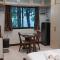 Le Chateau Residences
