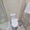 Victoria House - Deluxe Studios in Coventry City Centre, free parking, by COVSTAYS
