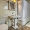 Charming Bloomington Apt with Walkable Location - 布卢明顿