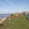 The Firs - Apartment next to Beach & Forest - Pets are free - Barton on Sea