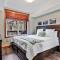 Inviting Rocky Mountain HOT TUB in Top Rated Condo managed by Little Sister Getaways