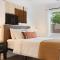 Alana House - Pool, Hot Tub, BBQ, Fire Pit and Walk to Hikes! home - Joshua Tree