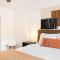 Alana House - Pool, Hot Tub, BBQ, Fire Pit and Walk to Hikes! home - Joshua Tree
