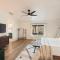 Alana House - Pool, Hot Tub, BBQ, Fire Pit and Walk to Hikes! home - Joshua Tree
