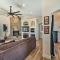 4 Mi to Dtwn Luxe Gem with Pool in Lake Havasu City