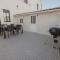 Albinas Guest House