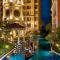Venetian Signature PoolView Resort Jomtian Pattaya