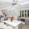 Cottonwood Beachfront Estate, Pebbly Beach
