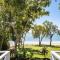 Cottonwood Beachfront Estate, Pebbly Beach - Oak Beach