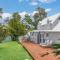 Hamptons charm at Nantucket in Mollymook