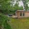 Allt Mor Rentals - Chalet with hot tub, And Studio Apartment no hot tub