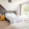Headlands - Room Only Accommodation