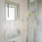 Headlands - Room Only Accommodation