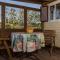 Cowboy Cottage with Sea View