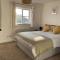 Newly Renovated 2 Bed house nr Fistral Beach & Gannel Estuary