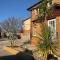 Newly Renovated 2 Bed house nr Fistral Beach & Gannel Estuary