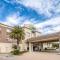 Holiday Inn Express Hotel & Suites Beaumont Northwest by IHG